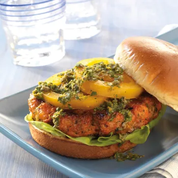 Burgeri od lososa s citrusno-biljnim umakom