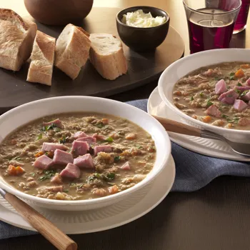 Juha od leće s blagdanskom šunkom