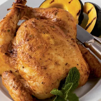 Kornvaleške kokoši s maslacem od češnjaka i mente