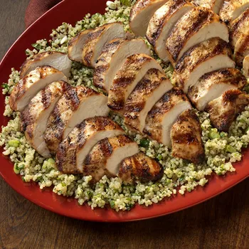 Marinirana piletina i salata od quinoe s limunom i mentom