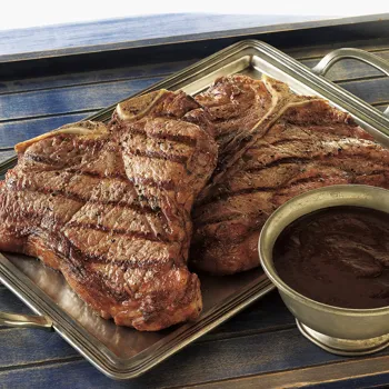 Ogromni porterhouse odresci s domaćim umakom za odreske