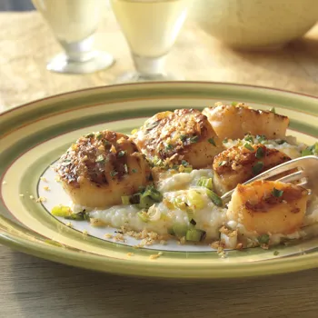 Pečene jakobove kapice s kukuruznom kašom