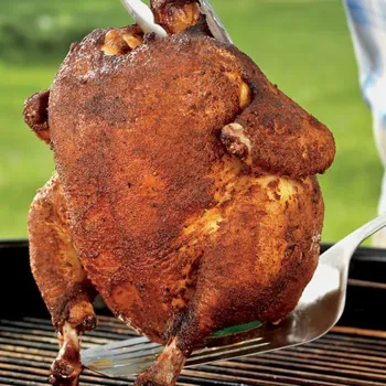 Piletina na pivskoj limenci dimljena na hikori drvu