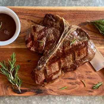 Porterhouse odrezak s umakom od Zinfandela