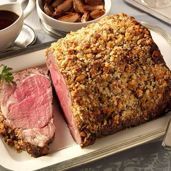 Prime Rib s korom od plavog sira i umakom od ljutike