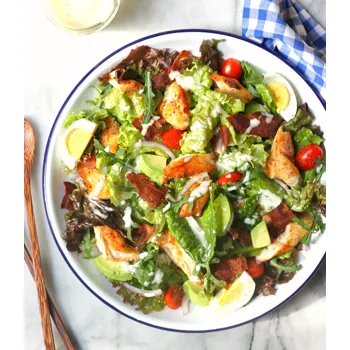 Salata s piletinom na klubski način