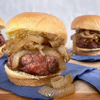 Slajderi od svinjetine s pet začina i slatkim relusom od luka