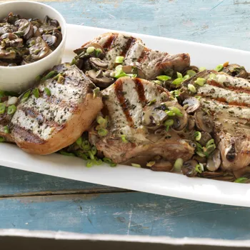 Svinjski kotleti s marsala vinom i umakom od vrganja