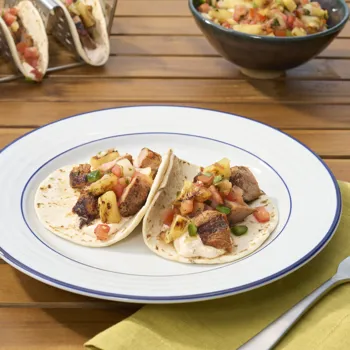 Tacosi sa svinjskim fileom i ananasom