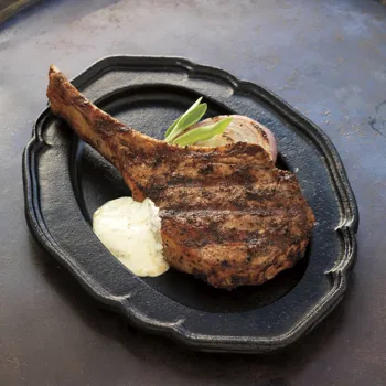 Teleći kotleti s porcini začinima i mascarponeom s biljem