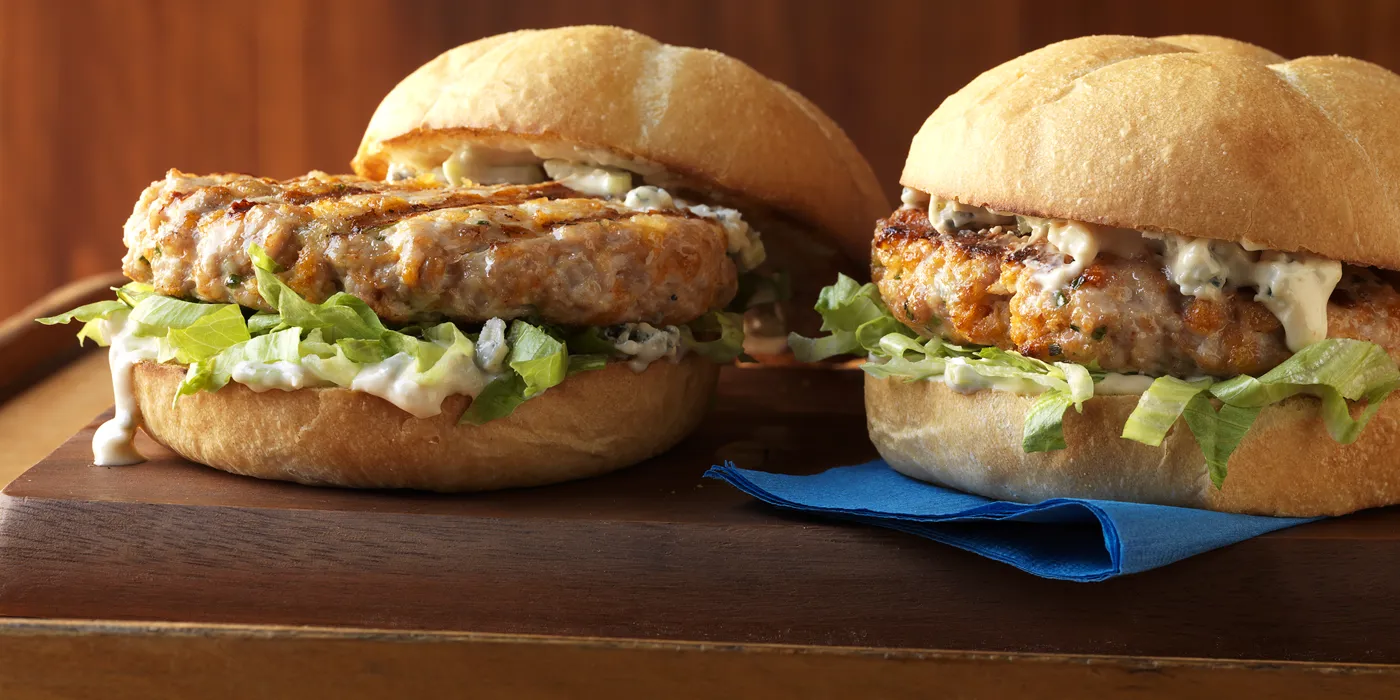 Buffalo pileći burgeri s majonezom od plavog sira