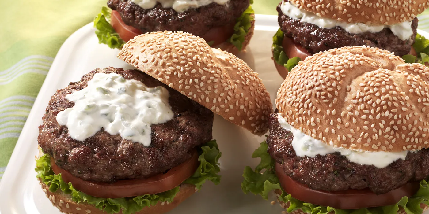 Burgeri od janjetine s mentom i tzatzikijem