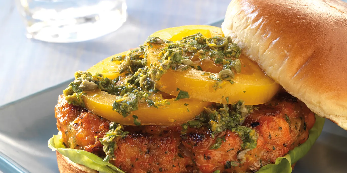 Burgeri od lososa s citrusno-biljnim umakom