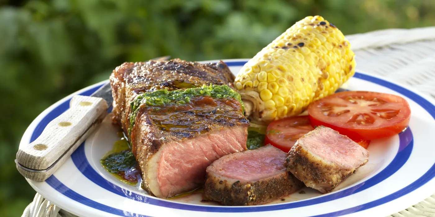 Čili strip odresci s chimichurri i chipotle umakom