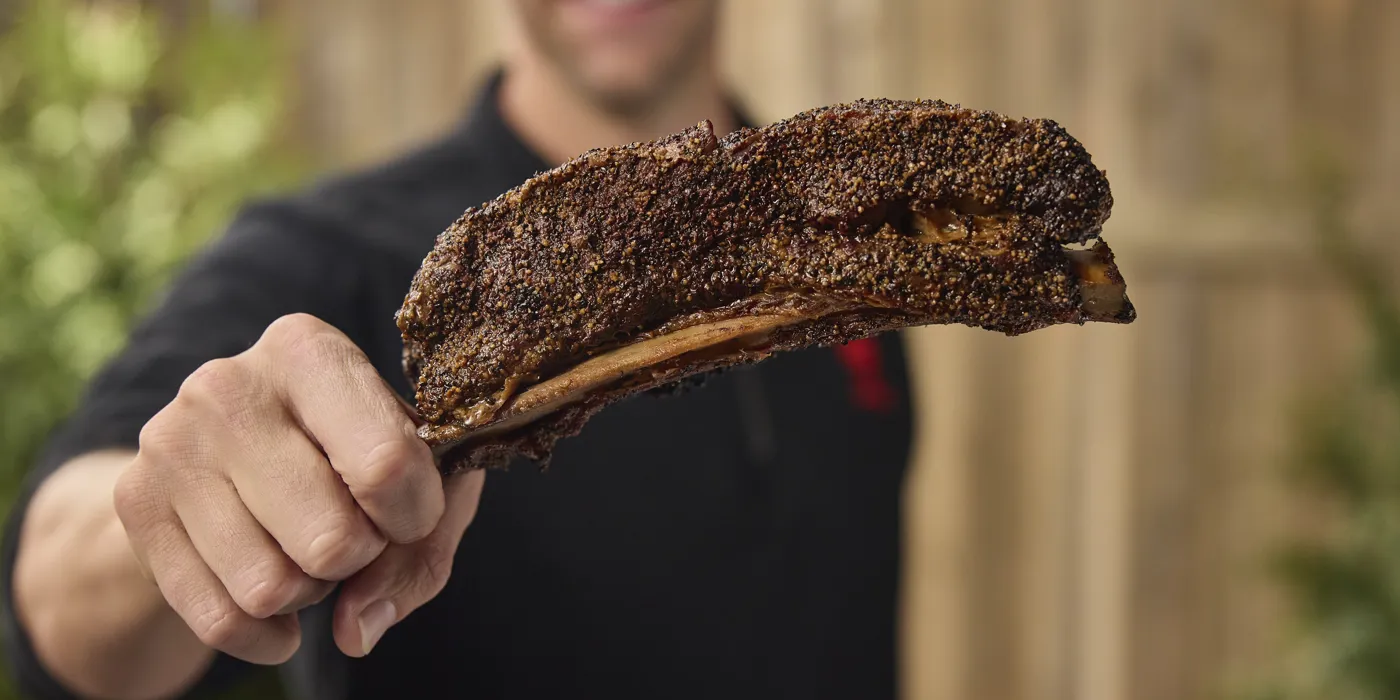 Dimljena goveđa rebra (Dino rebra)