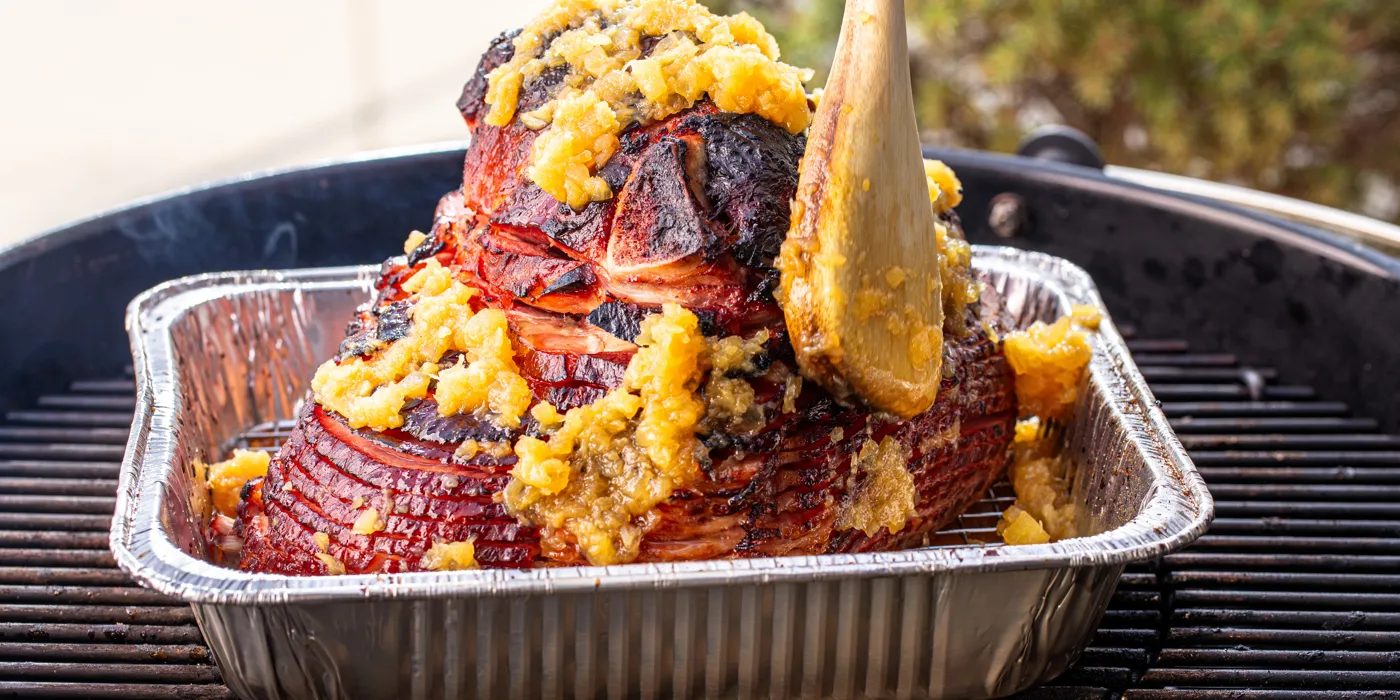 Dimljena šunka s ananasom i rumom