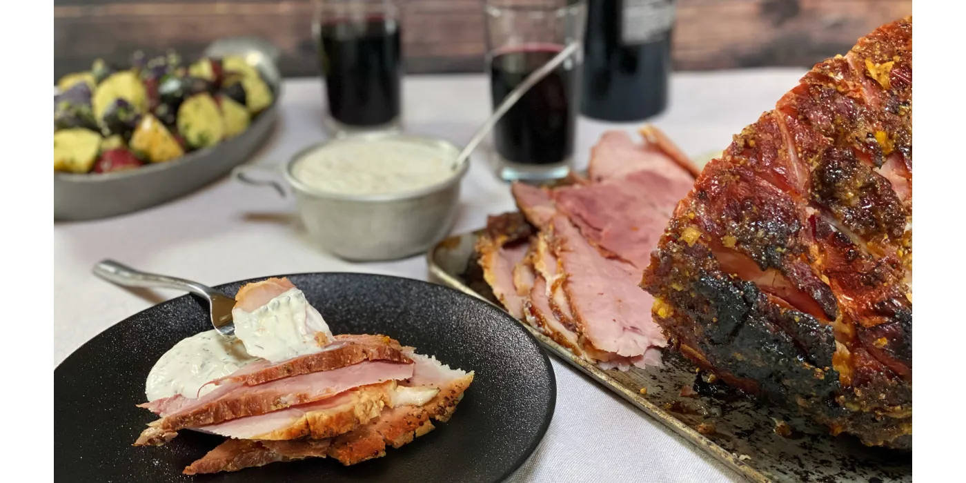 Dimljena šunka s glazurom od marmelade i umak od naranče i kopra