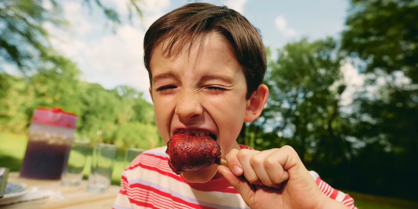 Dimljene pileće batake u obliku lizalica