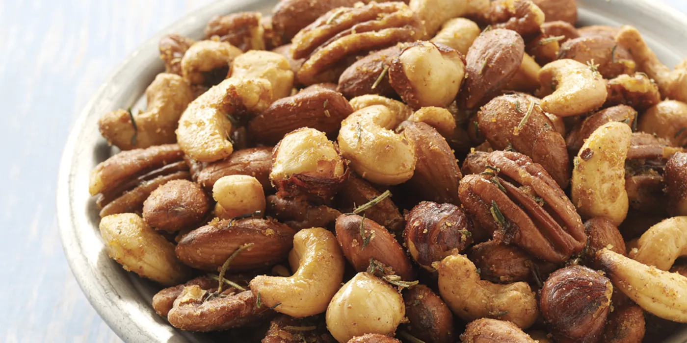 Dimljeni i začinjeni orašasti plodovi