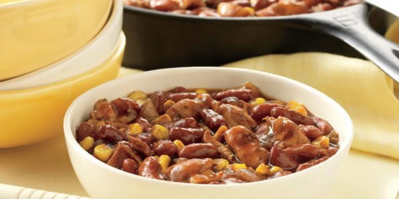 Dimljeni pileći chili s kukuruzom i grahom