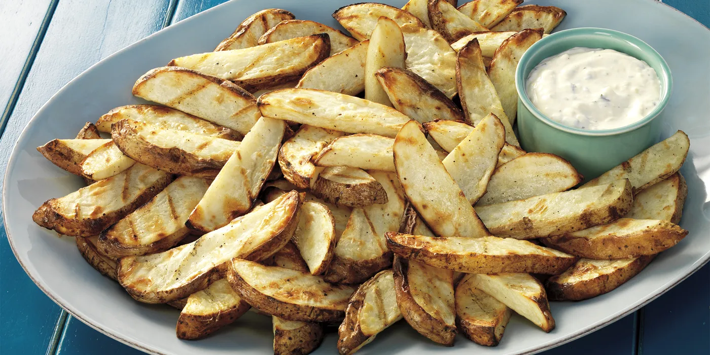 Domaći roštilj krumpirići s aioli umakom od ružmarina i limuna