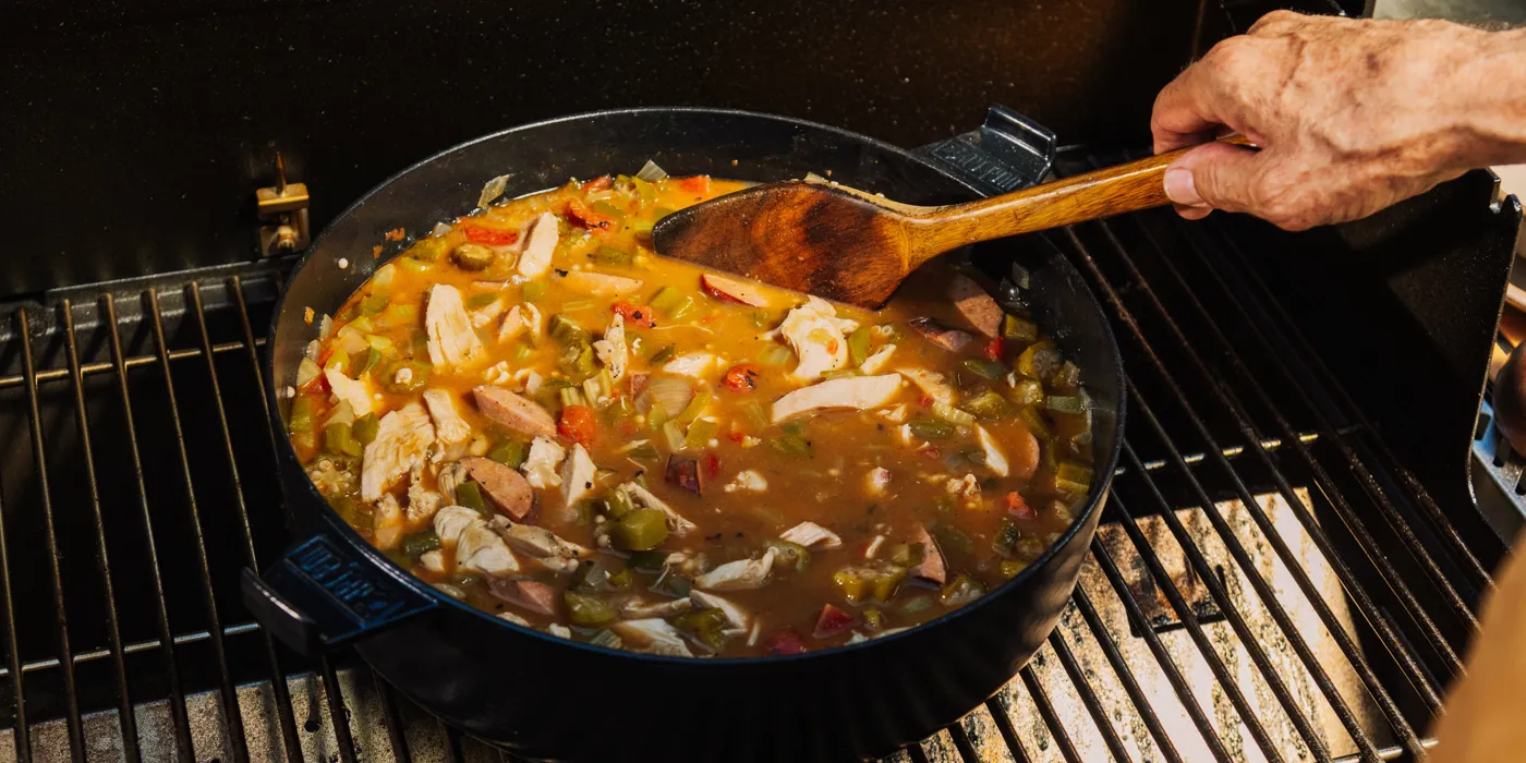 Gulaš od preostale dimljene puretine