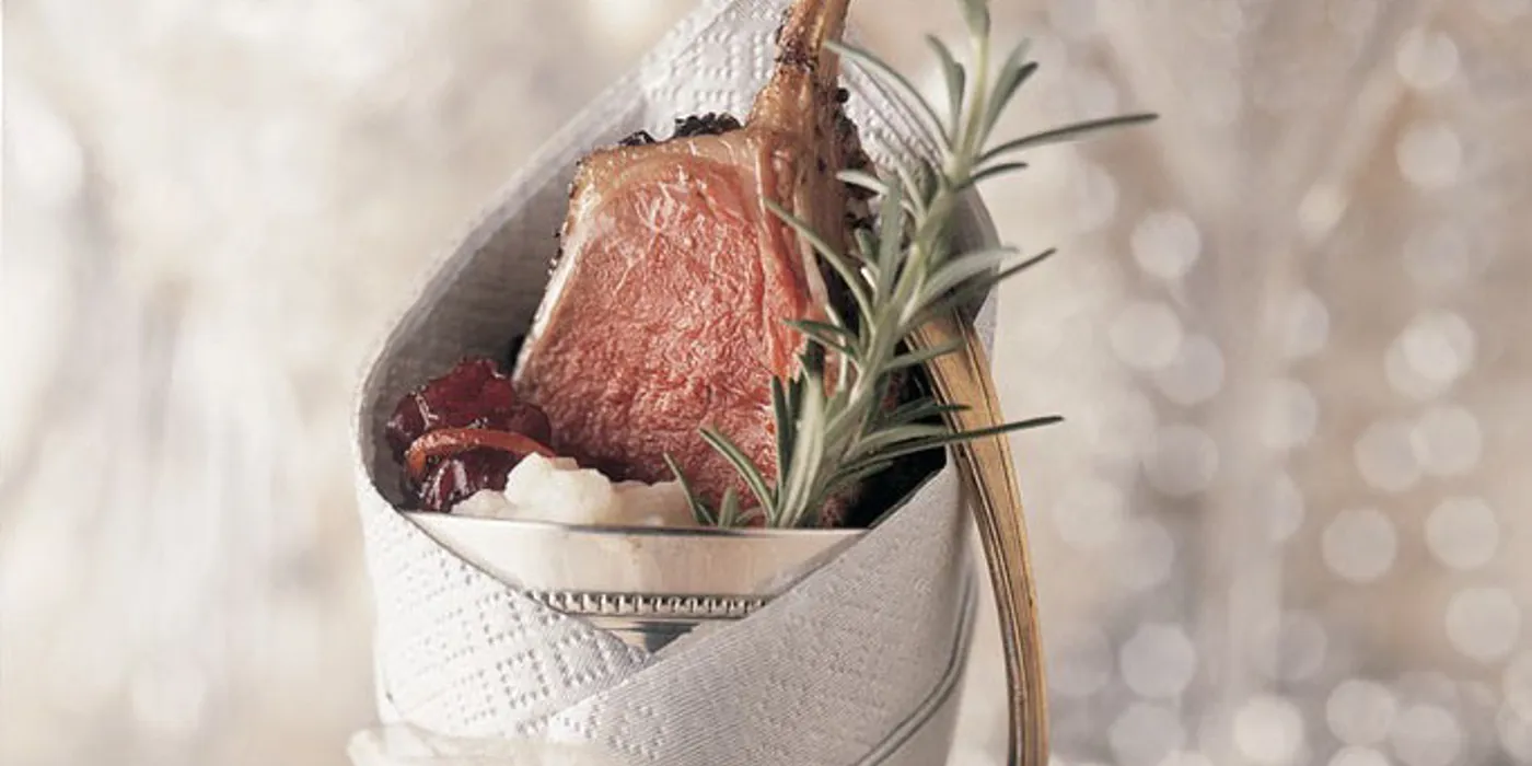 Janjeći kotleti s chutnejem od naranče i brusnica