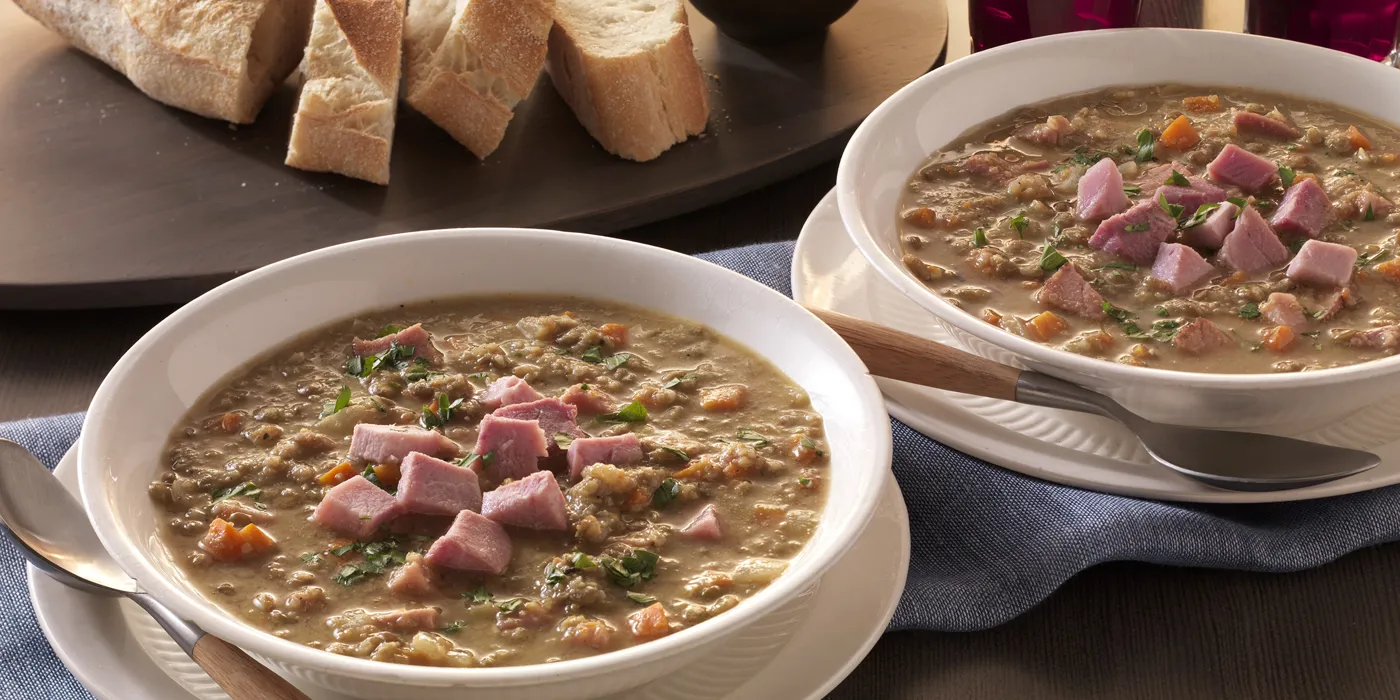 Juha od leće s blagdanskom šunkom