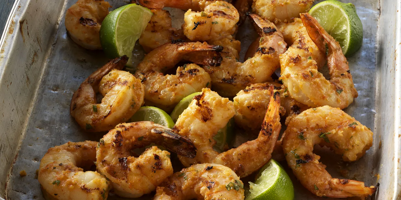 Kozice s češnjakom u marinadi od kikirikija i limete