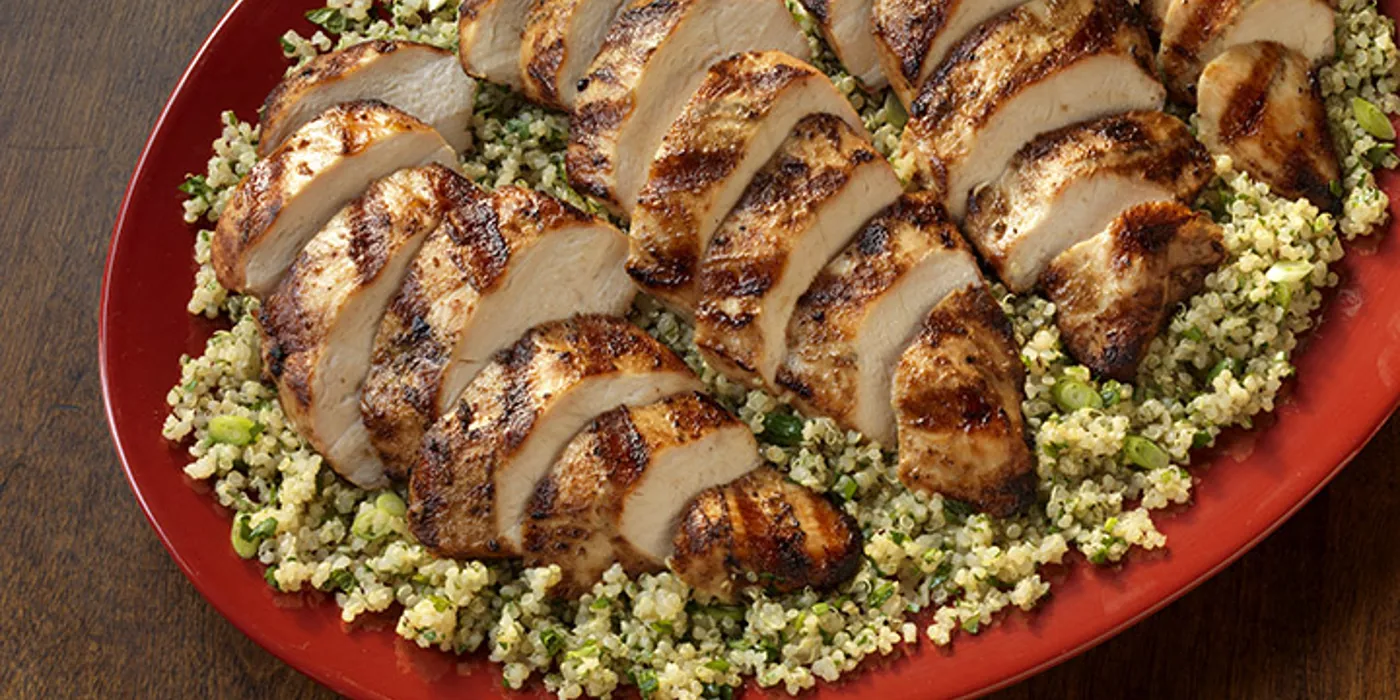 Marinirana piletina i salata od quinoe s limunom i mentom