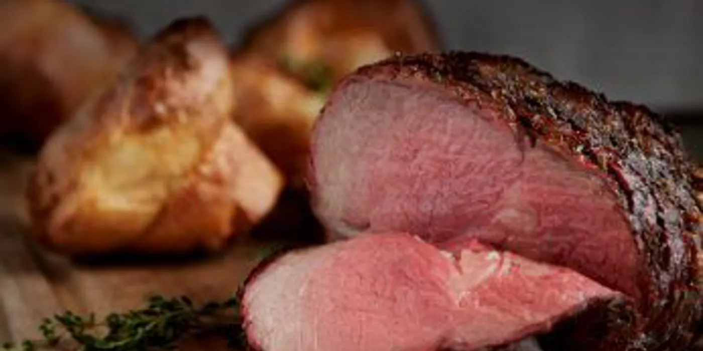 Pečena govedina s Yorkshire pudingom