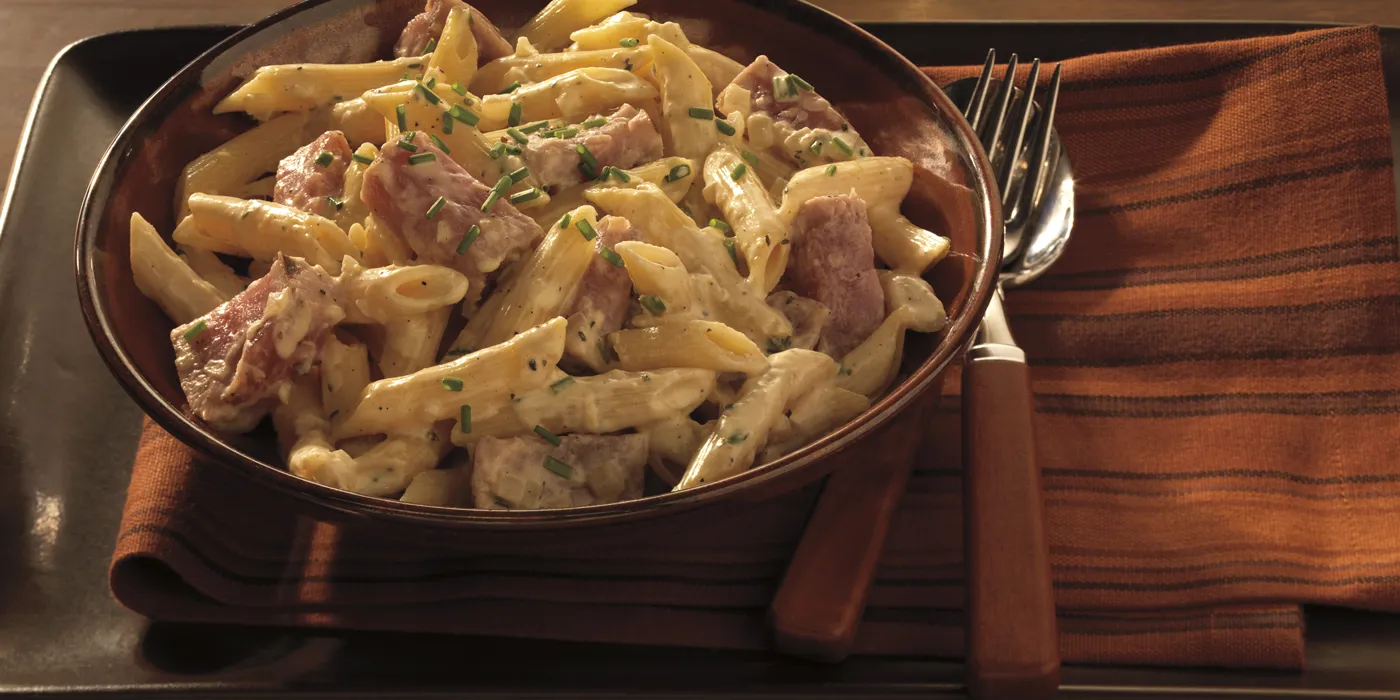 Penne tjestenina s pečenom tunom i kremastim umakom od limuna