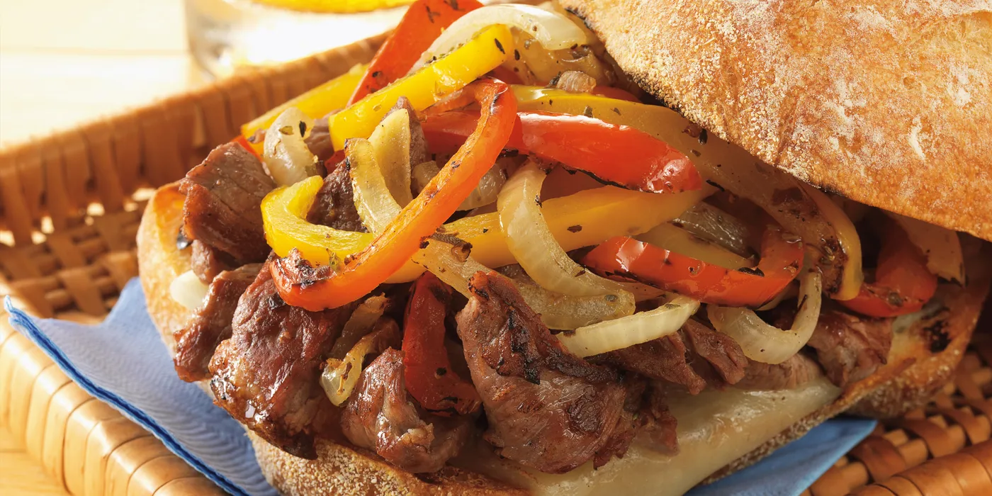 Philly sendviči s roštiljanim lukom i provolone sirom