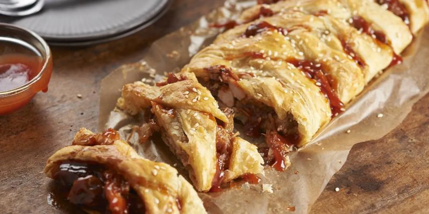 Pletenica s BBQ svinjetinom