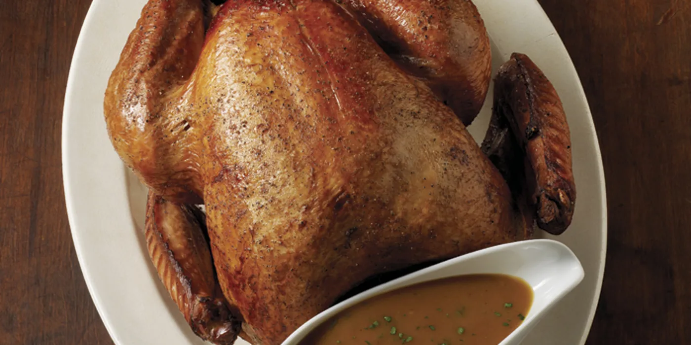 Purica u salamuri s roštilja s umakom od soka od pečenja