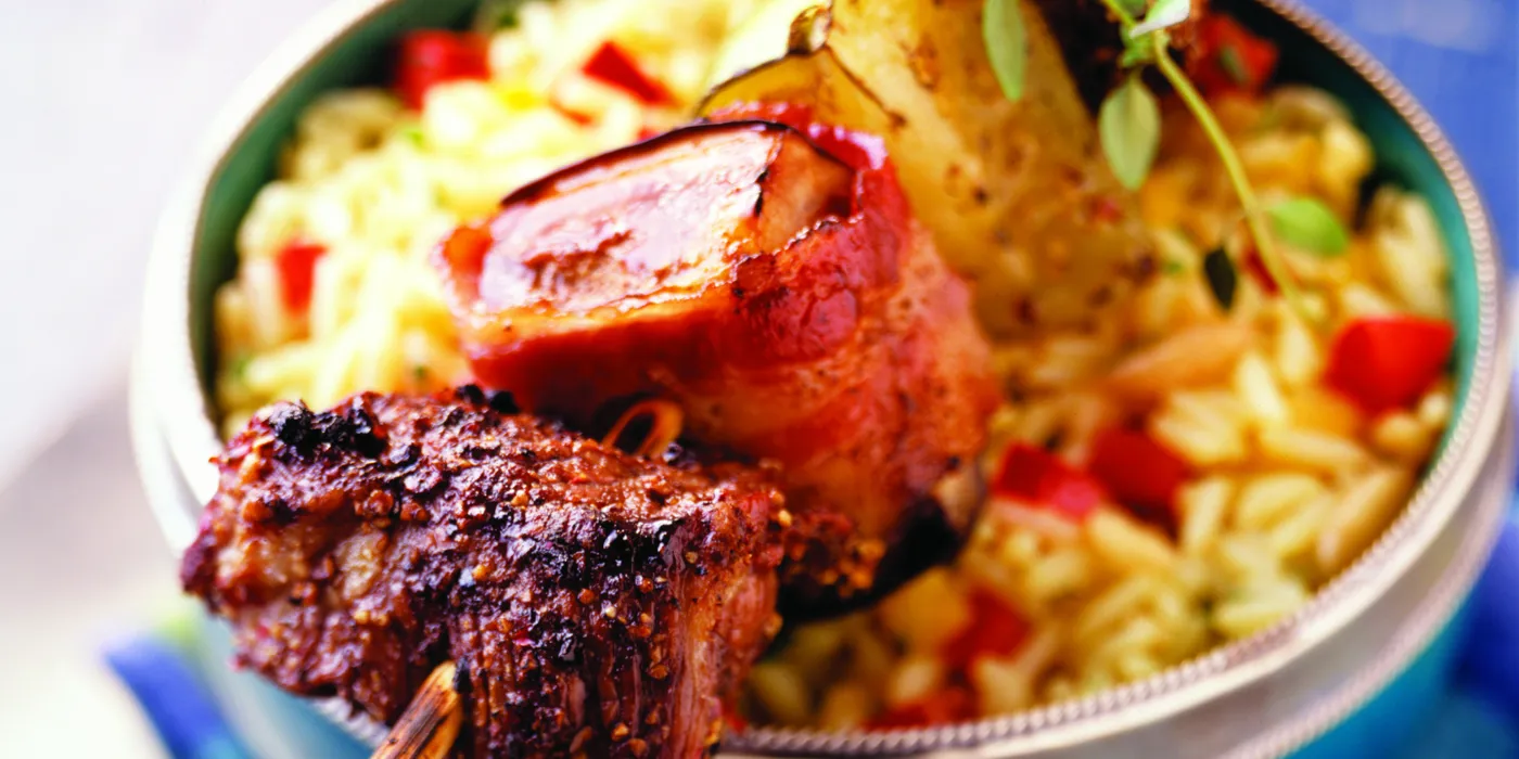 Ražnjići od janjetine s paprom, tomatillom i patlidžanom