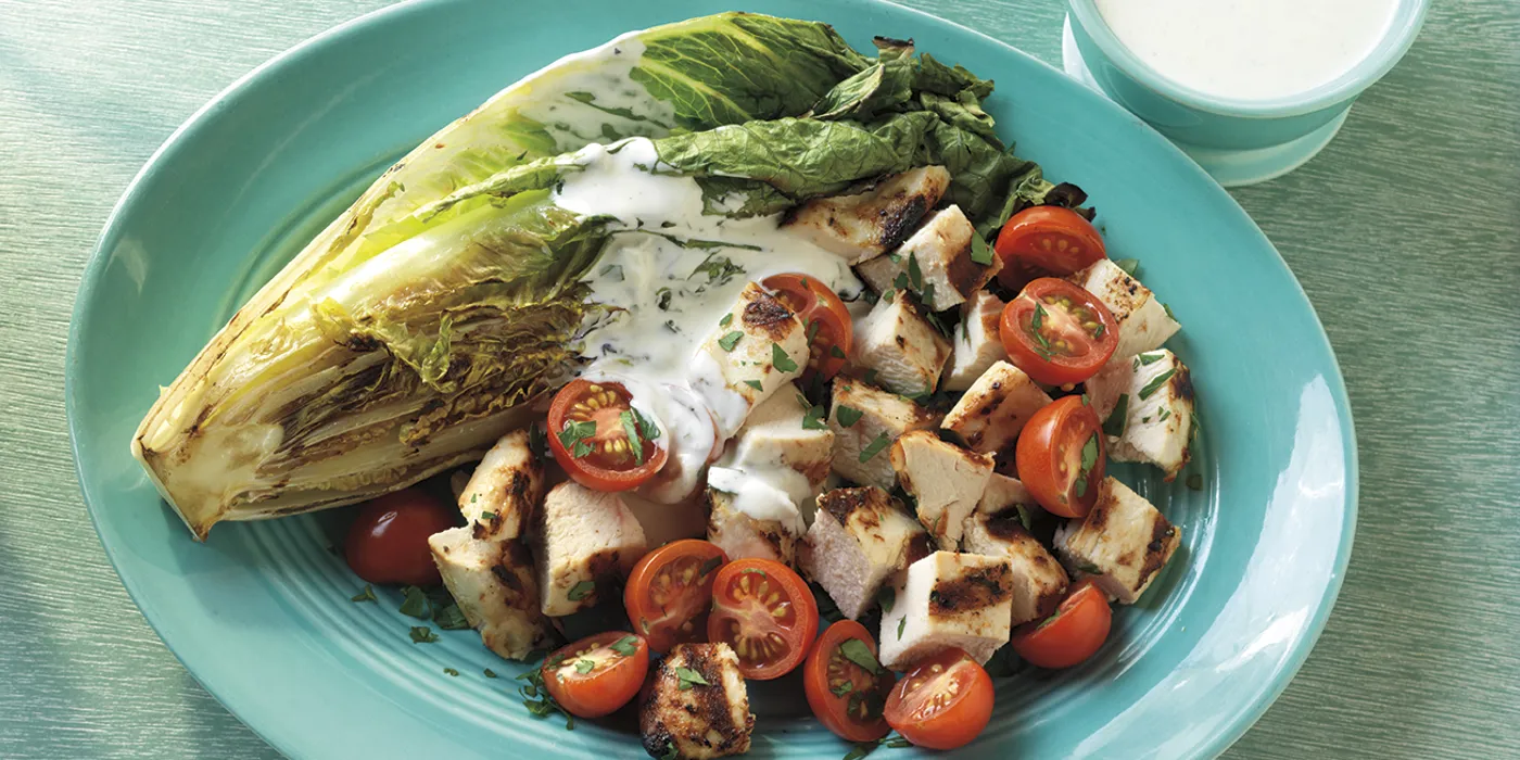 Salata od piletine i romane s domaćim ranch dressingom