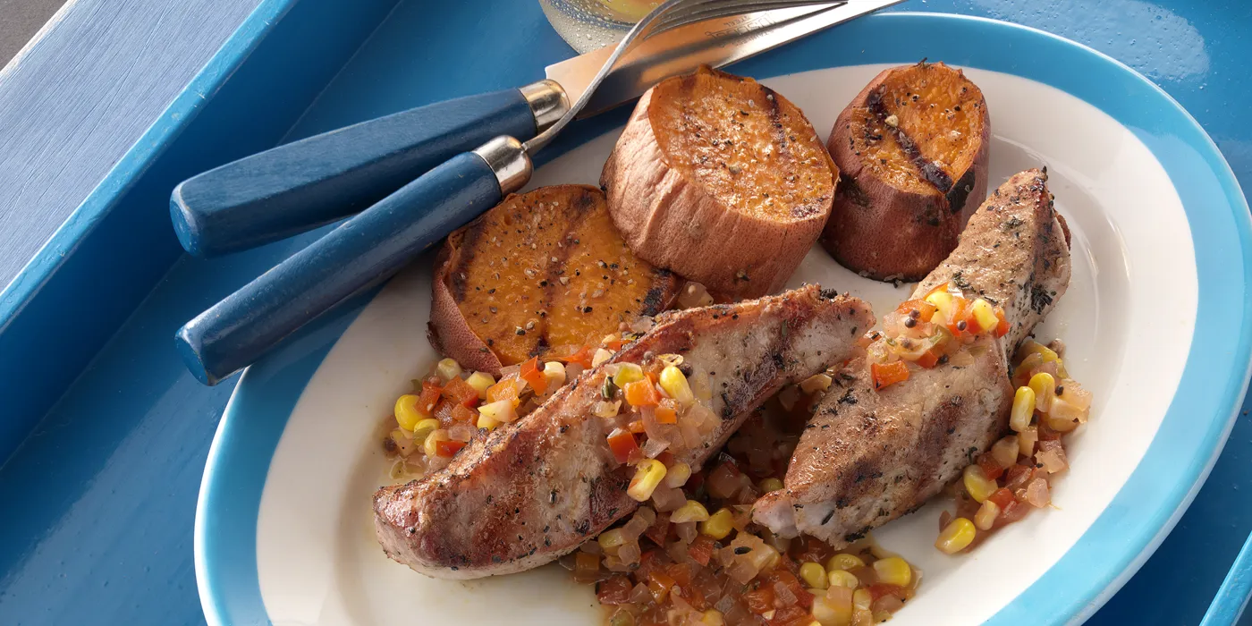 Seoska rebra sa slatkim krumpirom na roštilju i chowchow salatom