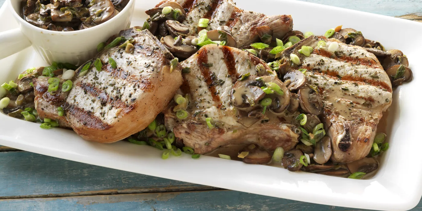 Svinjski kotleti s marsala vinom i umakom od vrganja