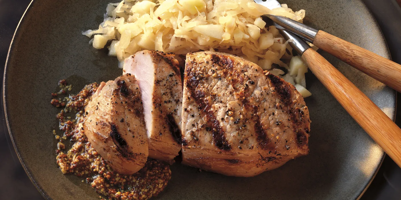 Svinjski kotleti u salamuri od jabukovače s kiseli kupusom