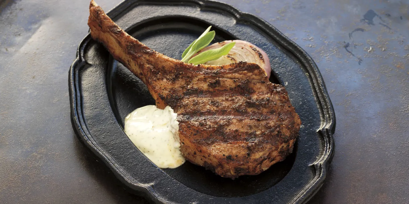 Teleći kotleti s porcini začinima i mascarponeom s biljem