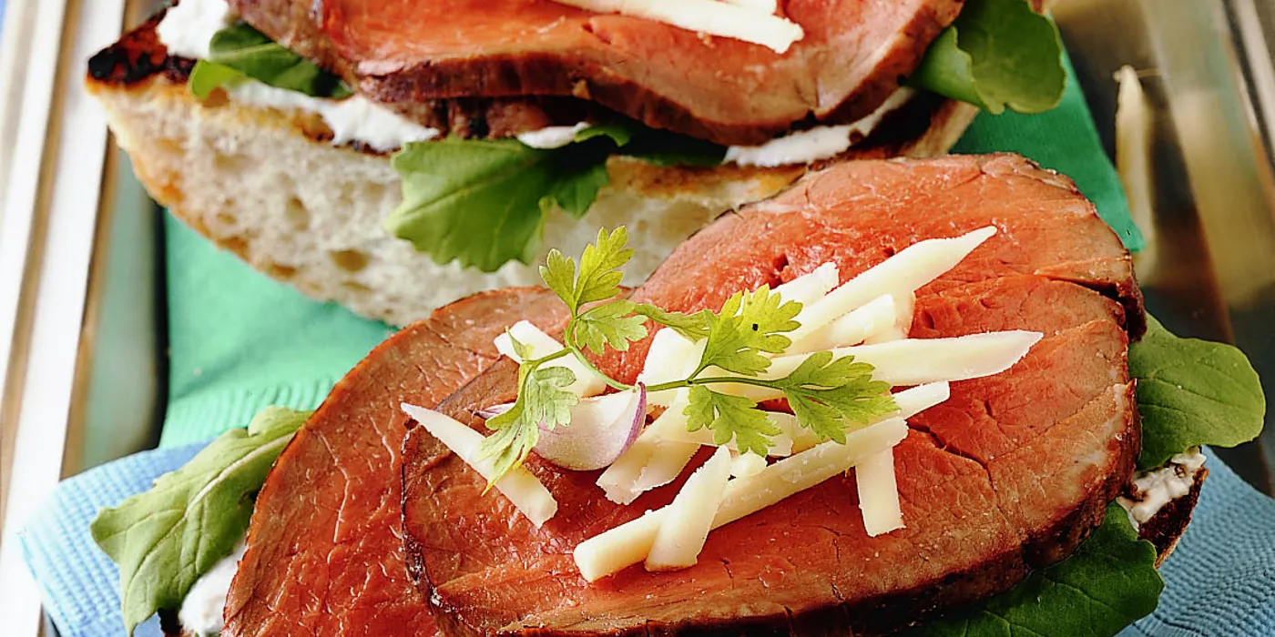 Topli sendviči s goveđim fileom