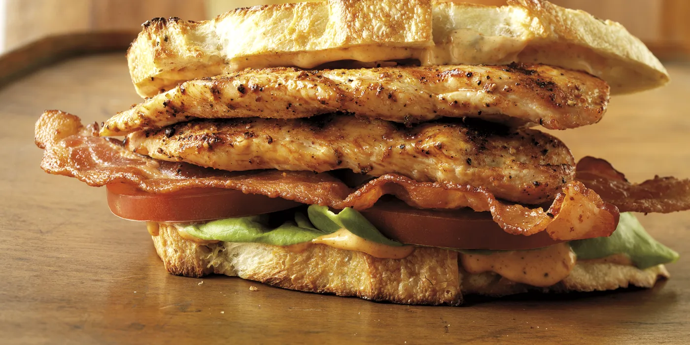 Začinjeni pileći BLT sendviči